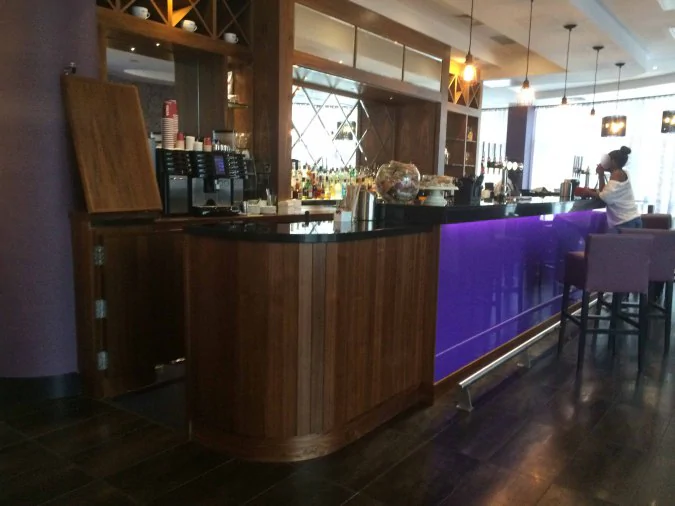 Coffee Lounge and Bar - DoubleTree by Hilton Hotel London Chelsea