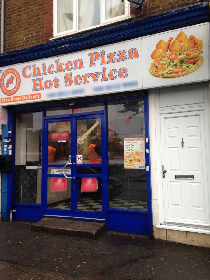 Chicken Pizza Hot Service