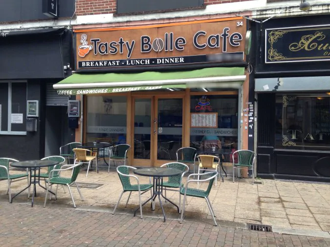 Tasty Bolle Cafe